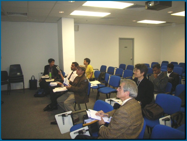 602x451 pixels (95K)